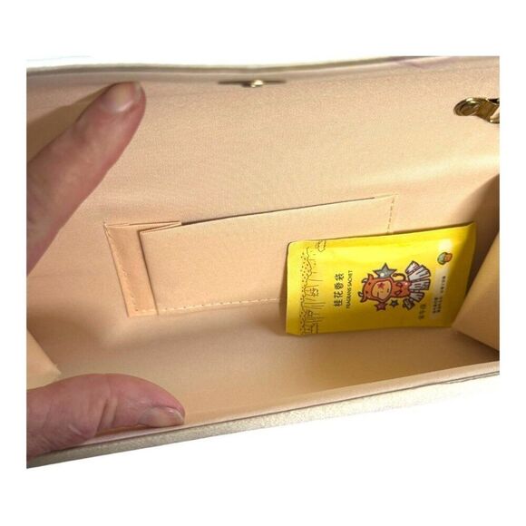 Traska Silk Floral Embroidered Clutch Purse Gold Chain Strap Satin Finish VTG - Picture 8 of 14